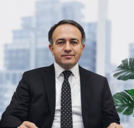 Tahir Çelik Kimdir